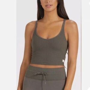 Vuori Rib Crop Top in Olive Small